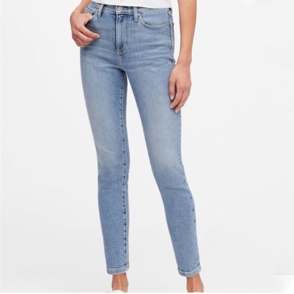 Banana Republic Pants - Banana Republic Petite Light Wash High Rise Ankle Jeans Women’s Denim
